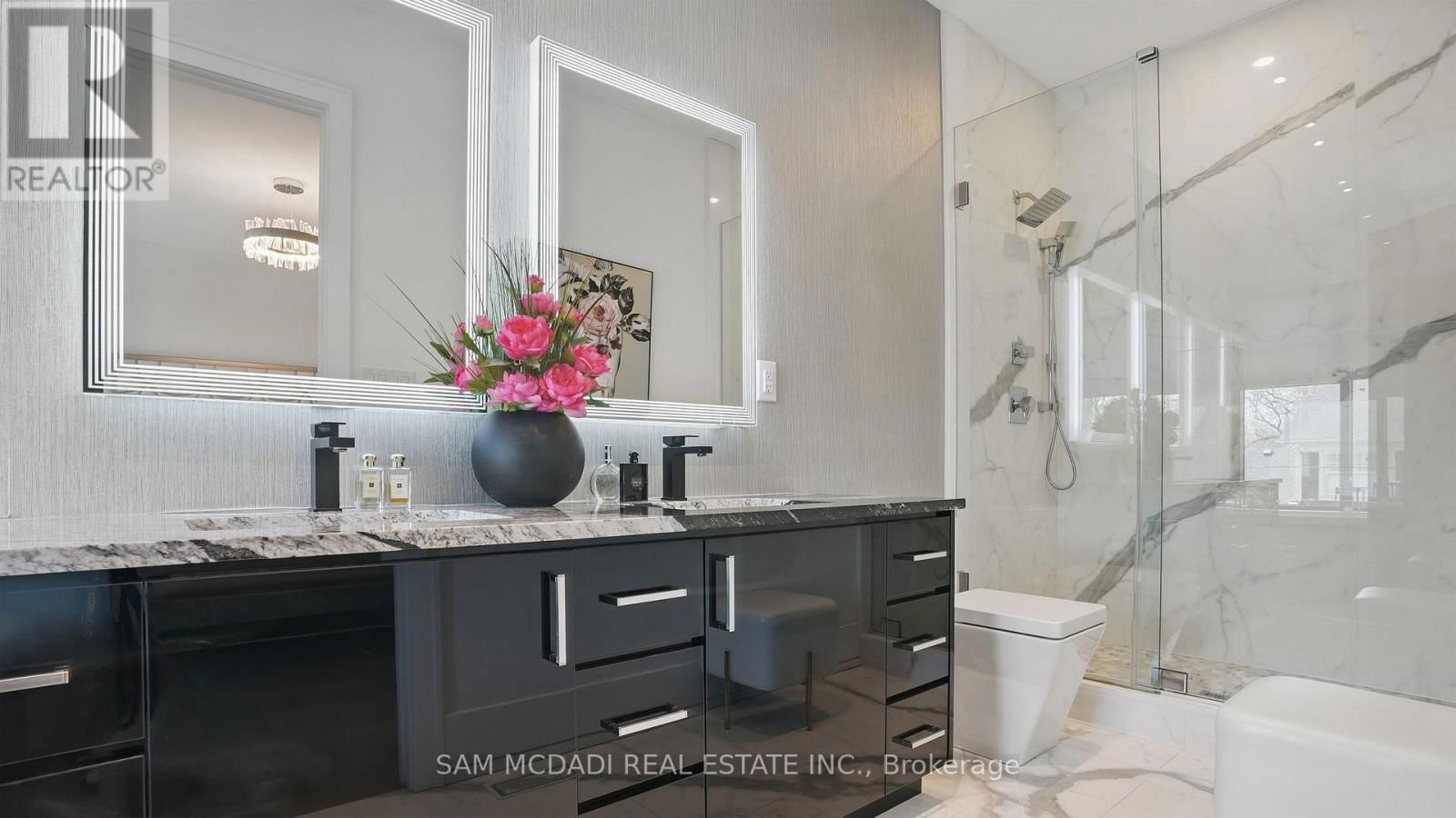 7B IROQUOIS AVENUE Image 24