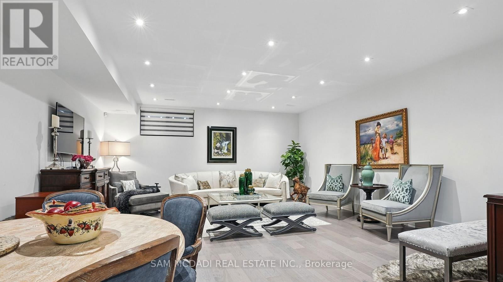 7B IROQUOIS AVENUE Image 33
