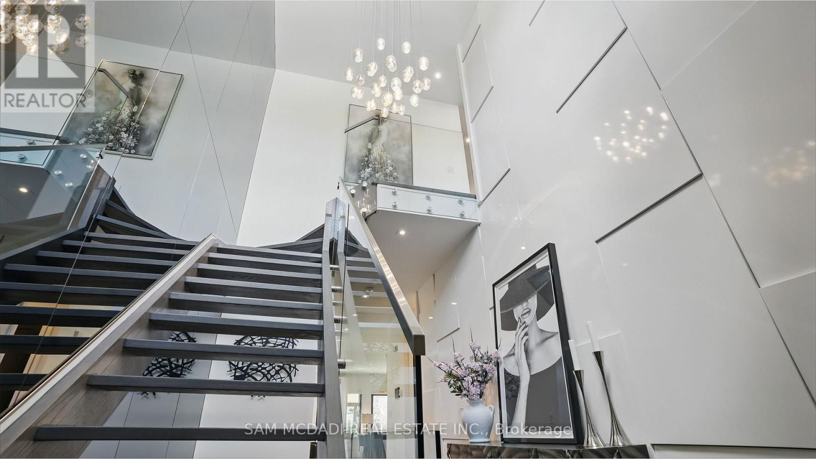 7B IROQUOIS AVENUE Image 5