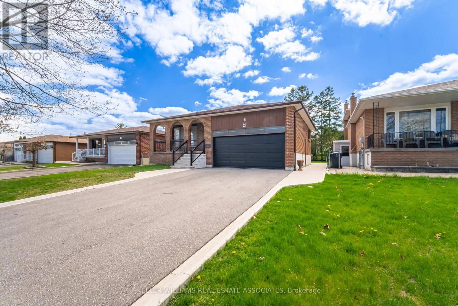 21 MALCOLM CRESCENT Image 3