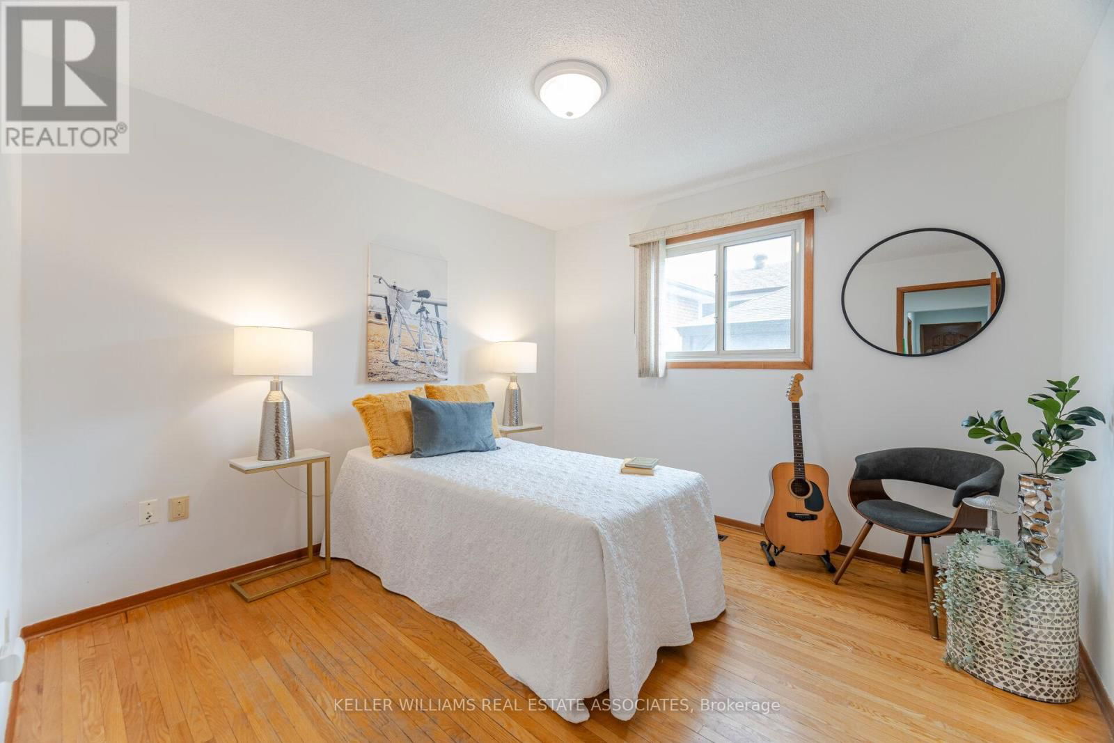 21 MALCOLM CRESCENT Image 35