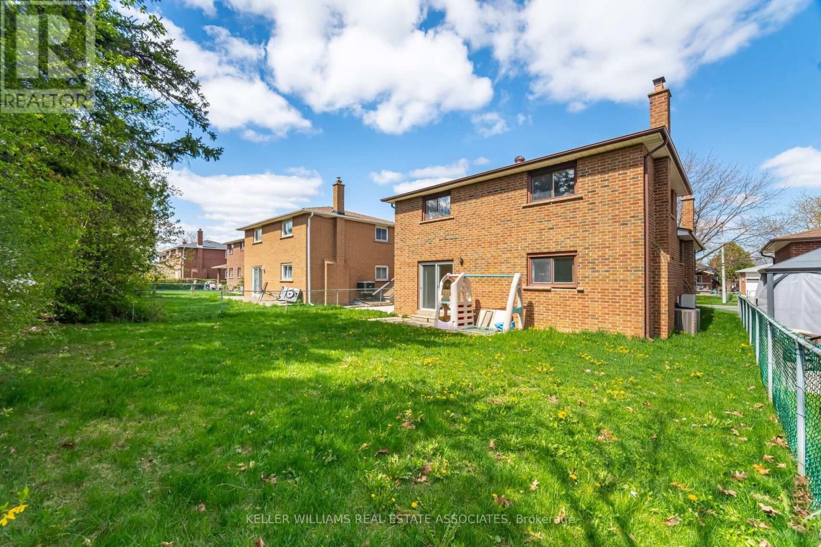 21 MALCOLM CRESCENT Image 49