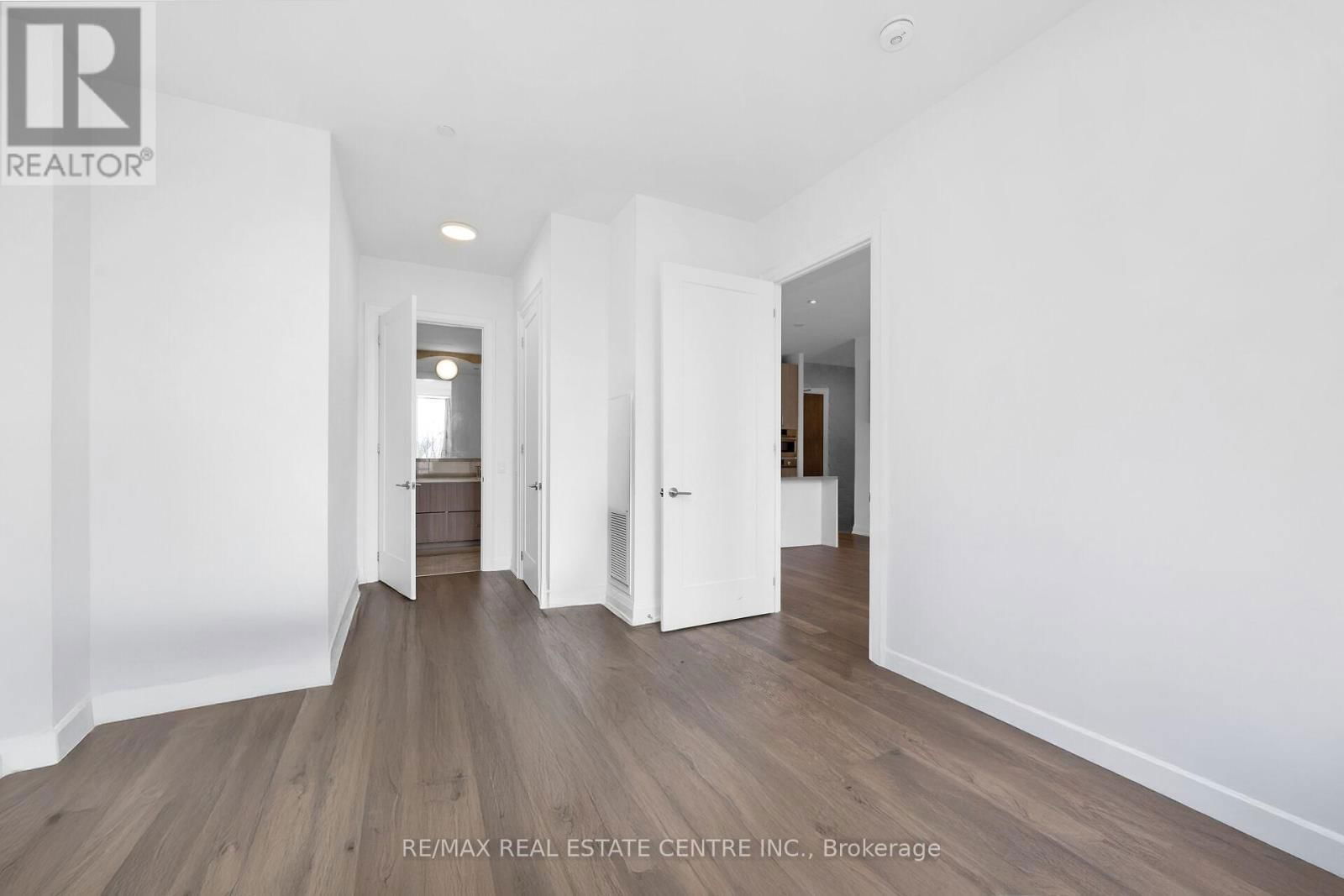 513 - 42 MILL STREET Image 13