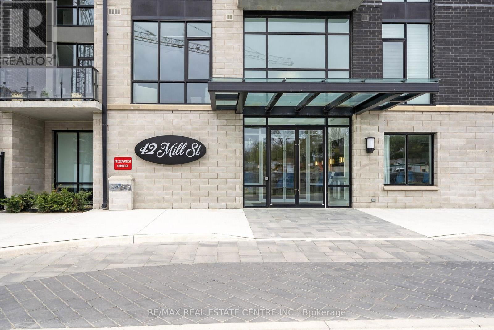 513 - 42 MILL STREET Image 2