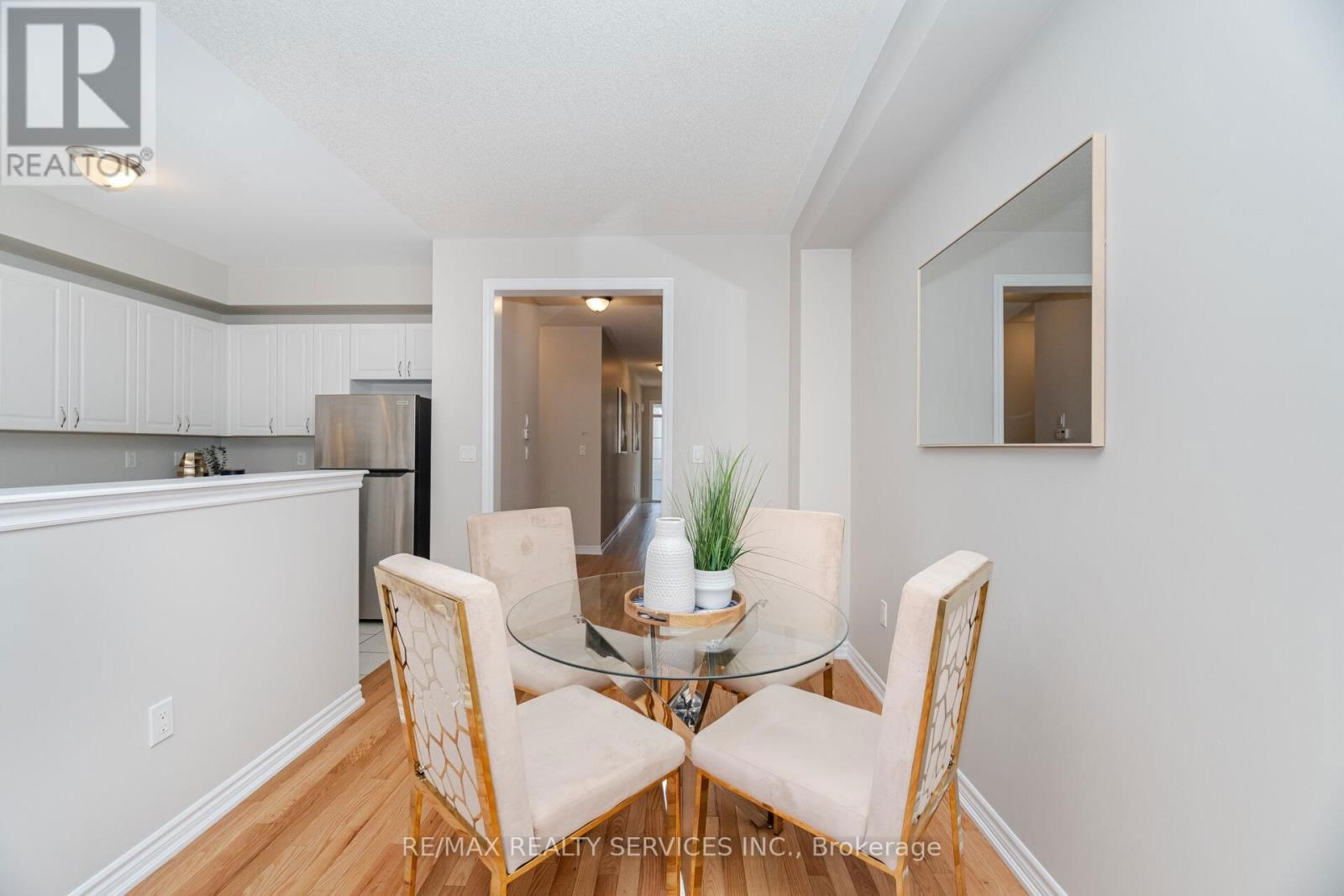 93 ROYAL FERN CRESCENT Image 11