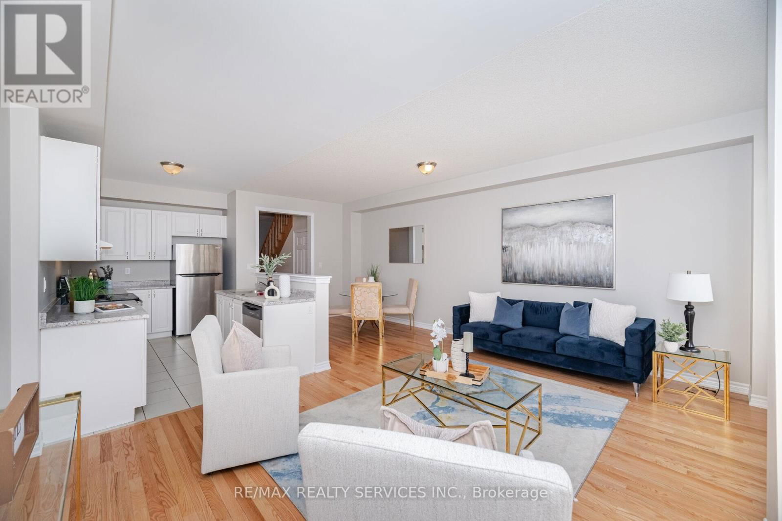 93 ROYAL FERN CRESCENT Image 2