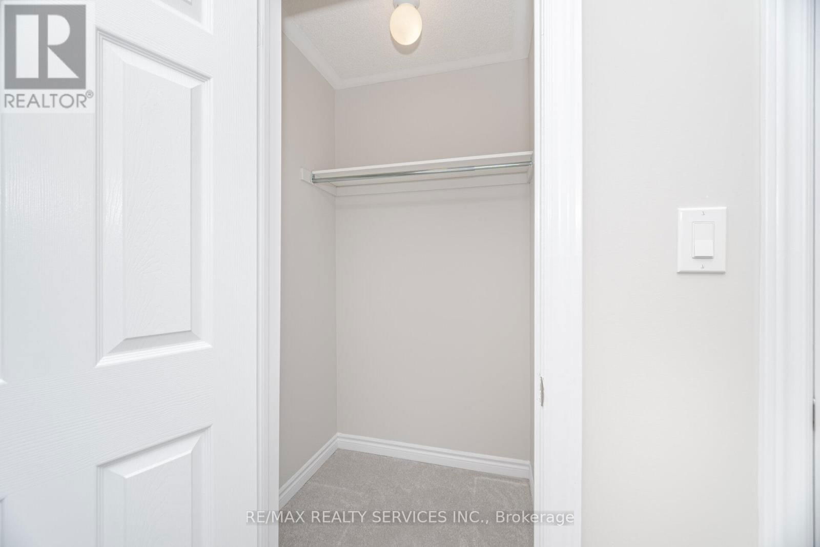 93 ROYAL FERN CRESCENT Image 27