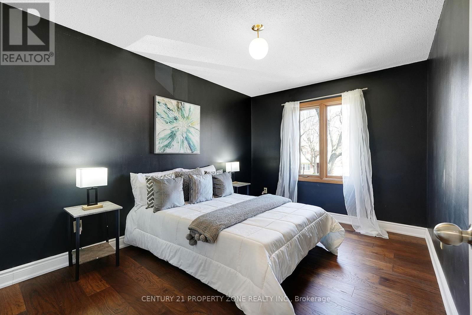 12 ARCHER COURT Image 32