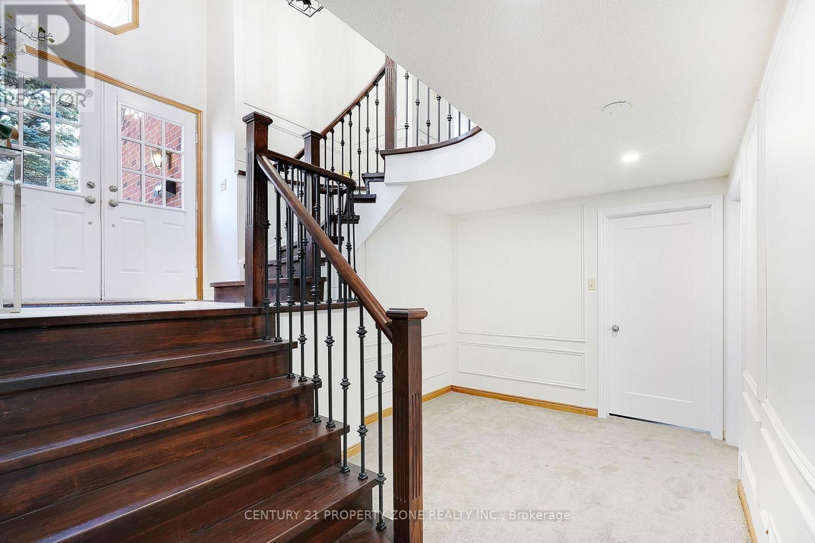 12 ARCHER COURT Image 34