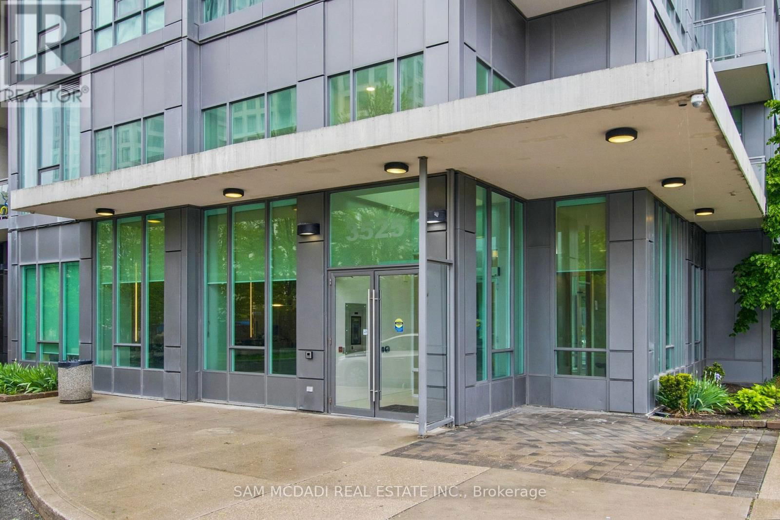 710 - 3525 KARIYA DRIVE Image 2