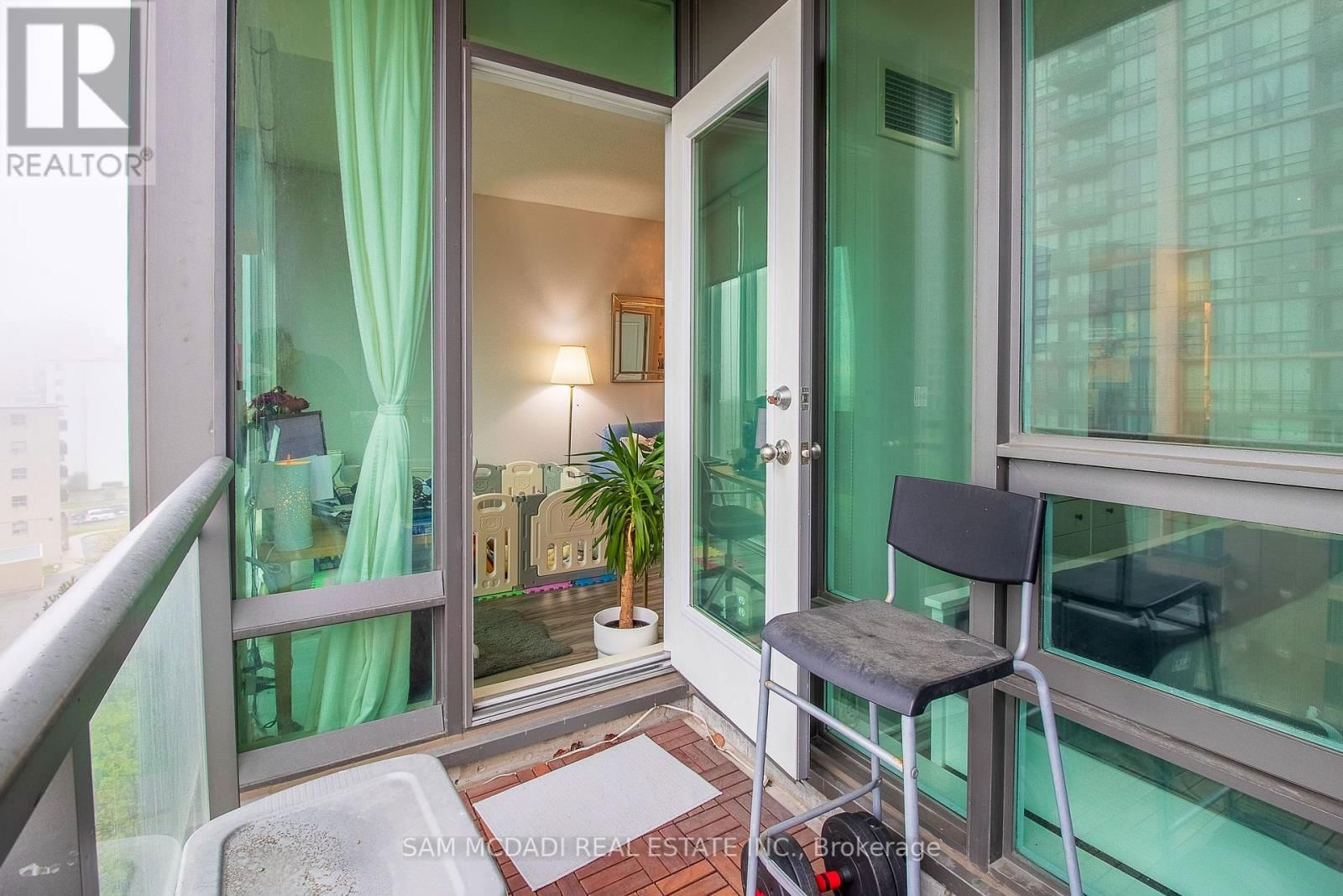 710 - 3525 KARIYA DRIVE Image 31