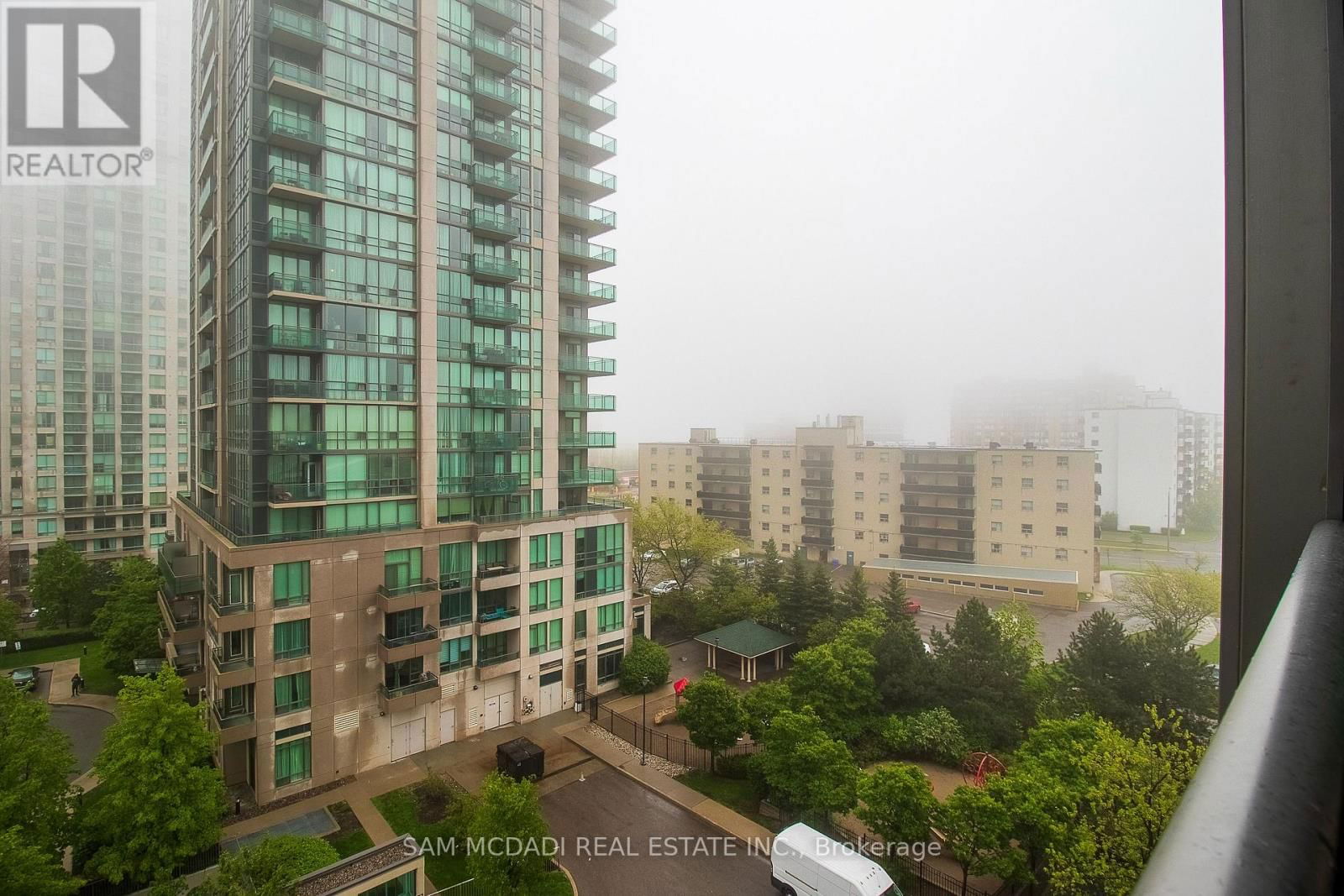 710 - 3525 KARIYA DRIVE Image 33