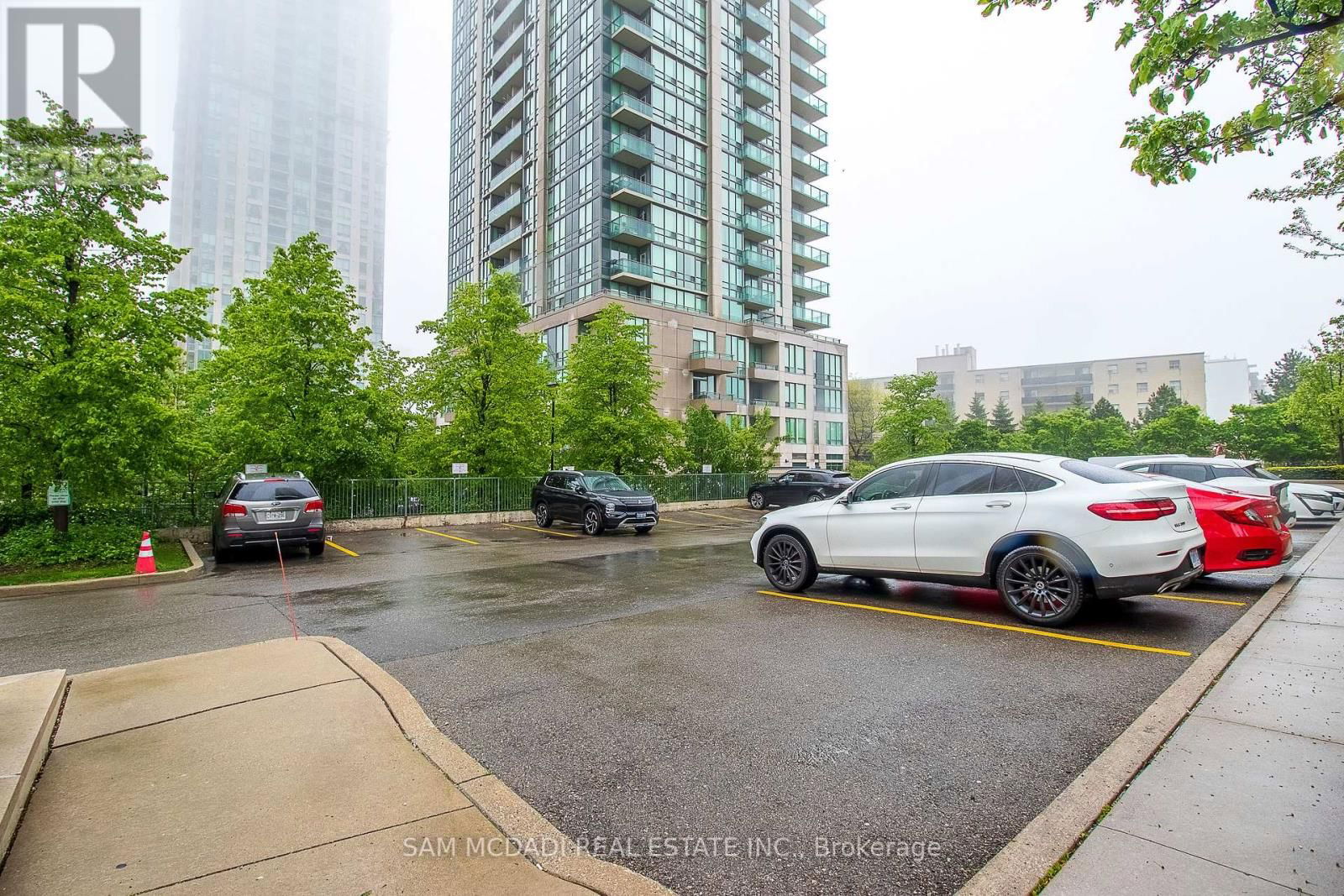 710 - 3525 KARIYA DRIVE Image 39