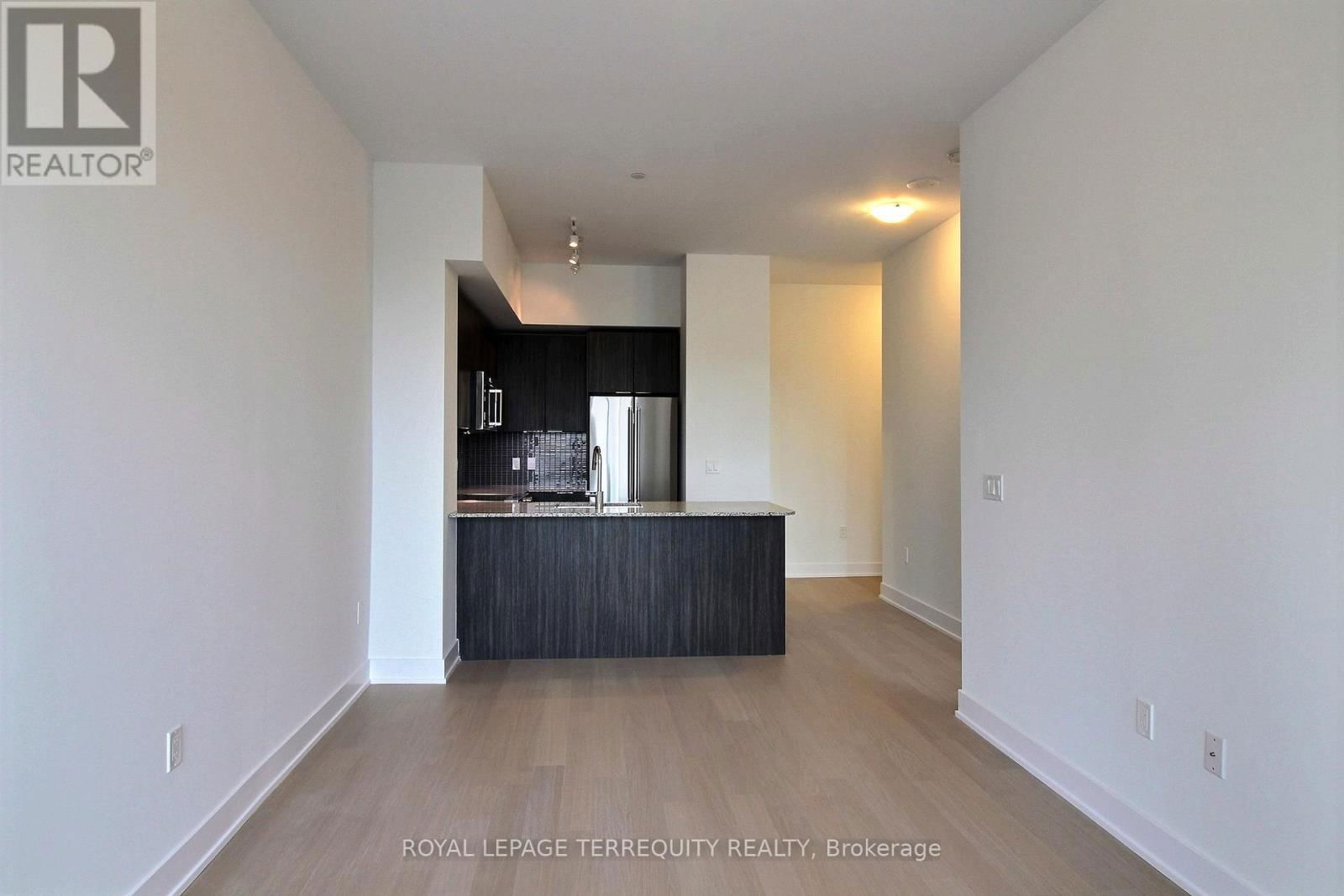520 - 30 SHORE BREEZE DRIVE Image 6