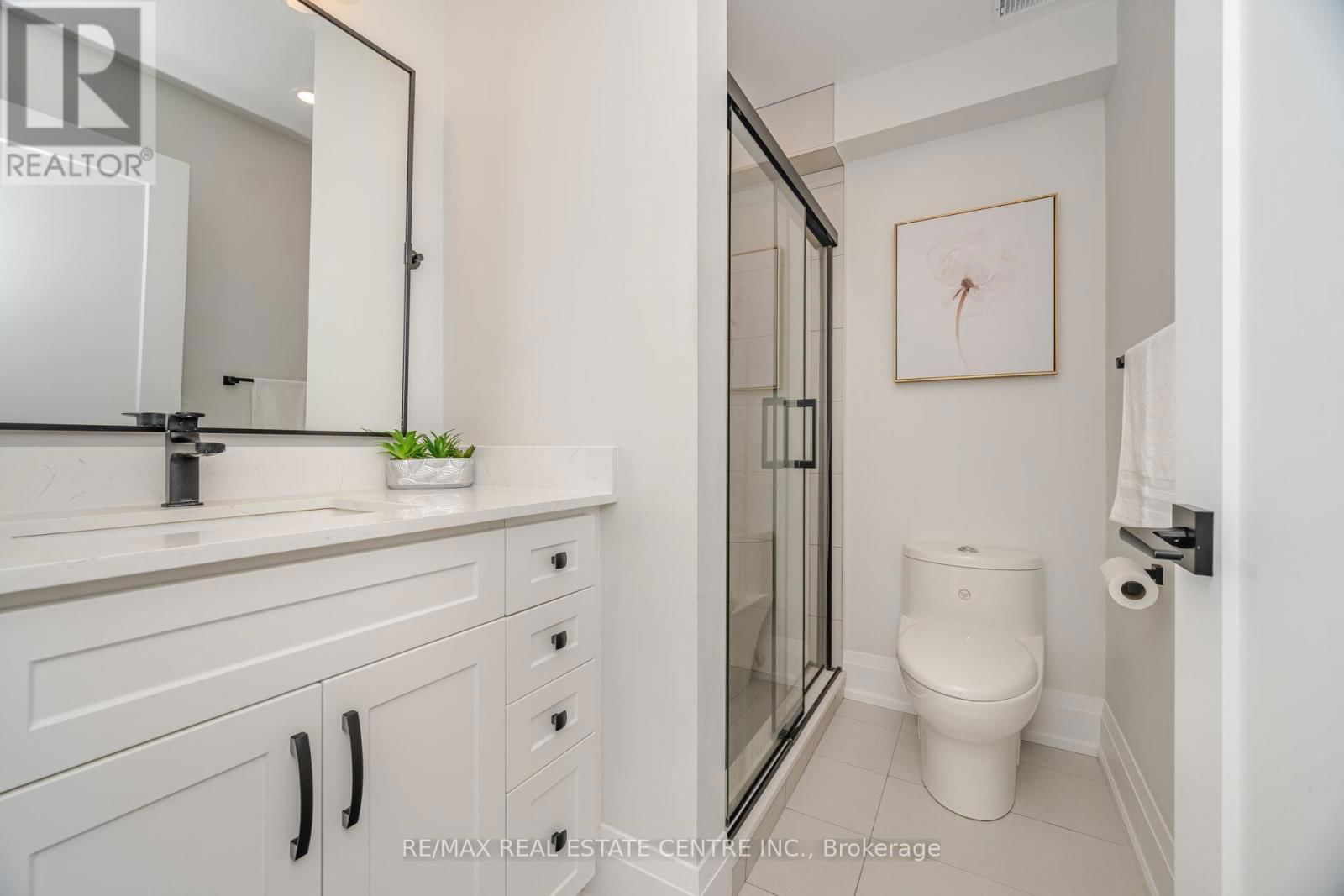 3 LARRY STREET Image 35