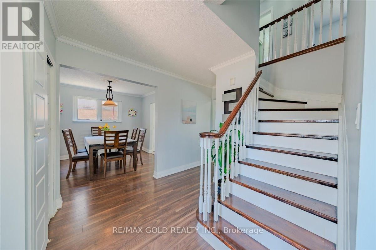 18 MARKHAM STREET Image 10