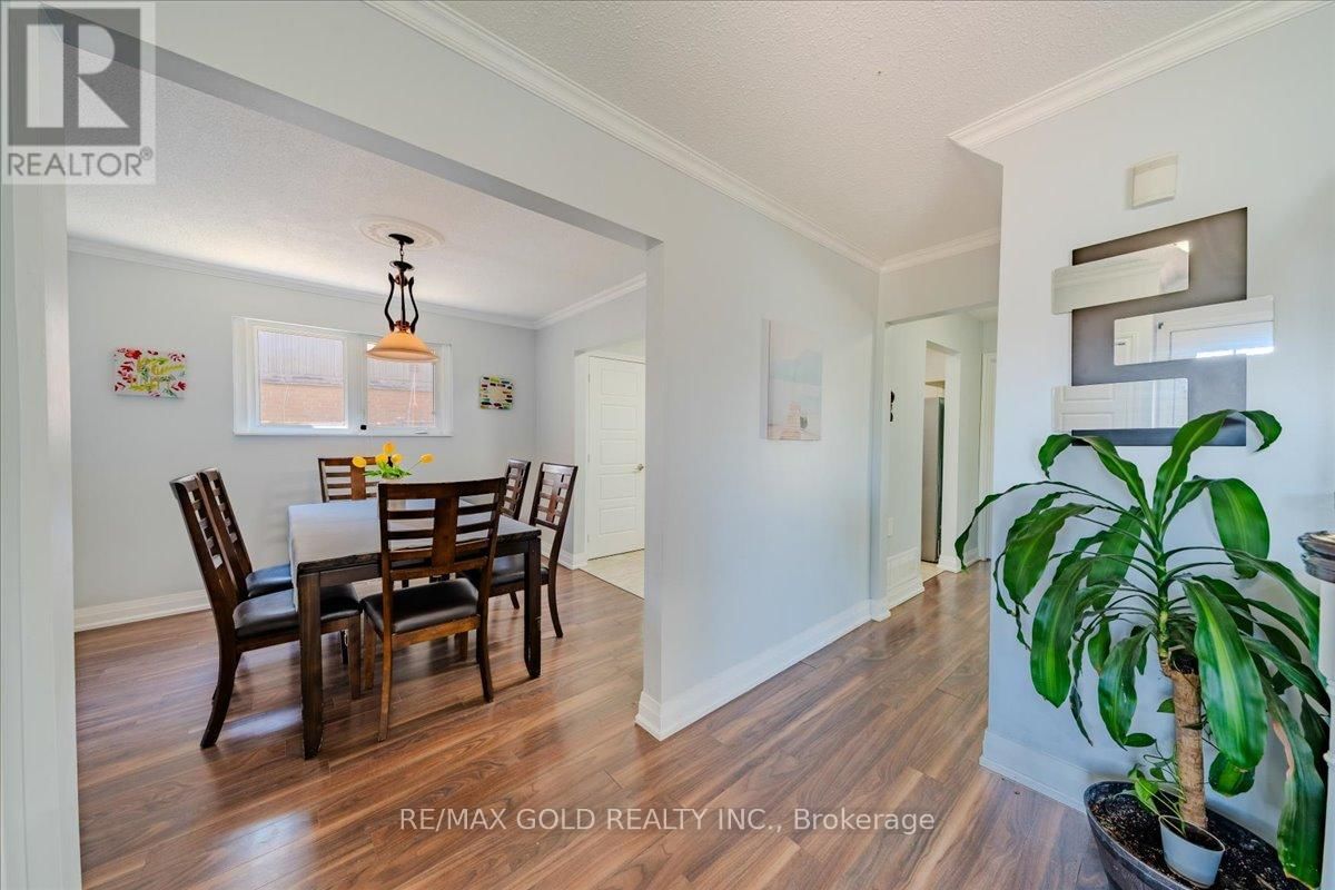 18 MARKHAM STREET Image 12