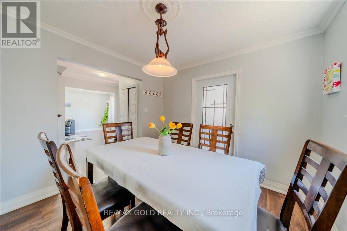 18 MARKHAM STREET Image 15