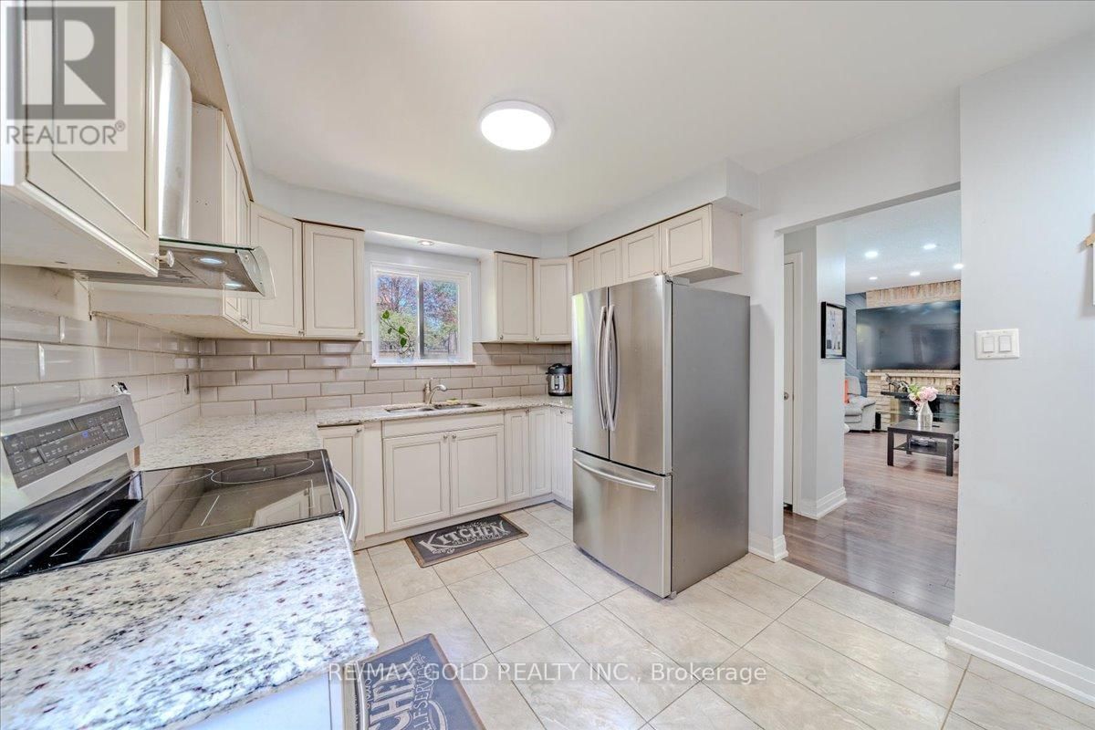 18 MARKHAM STREET Image 18