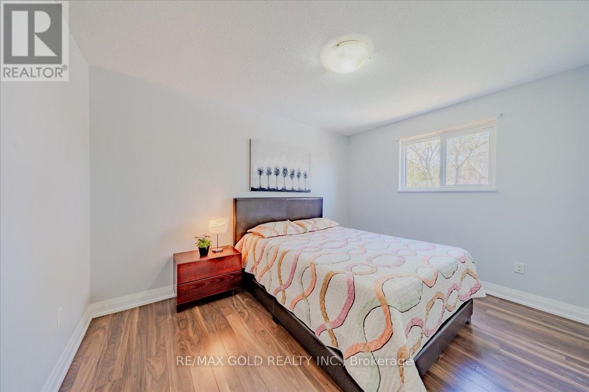18 MARKHAM STREET Image 33