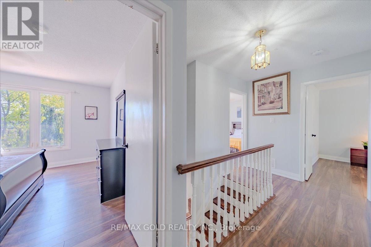 18 MARKHAM STREET Image 38