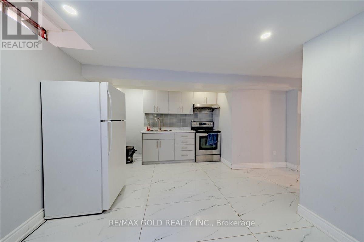 18 MARKHAM STREET Image 48