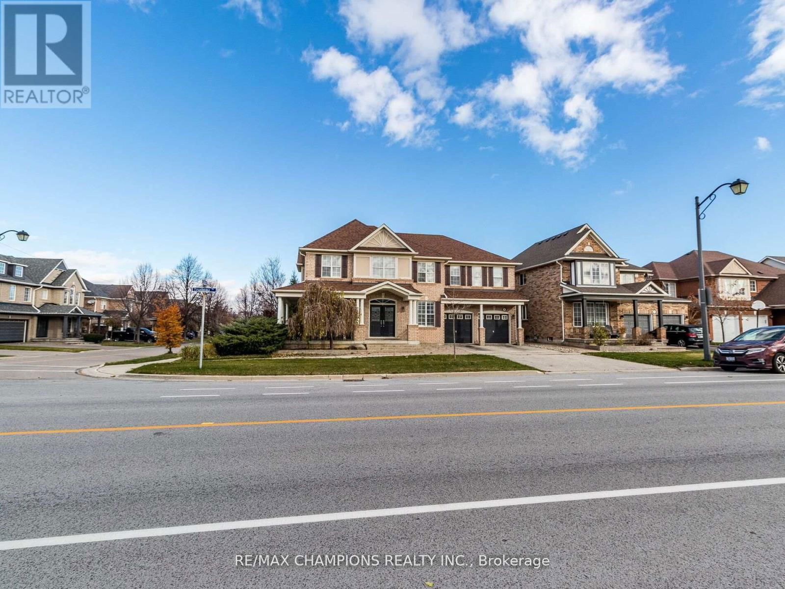 707 TRUDEAU DRIVE Image 3