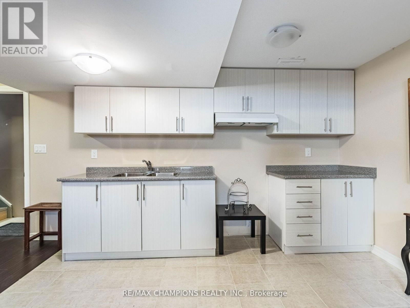 707 TRUDEAU DRIVE Image 31