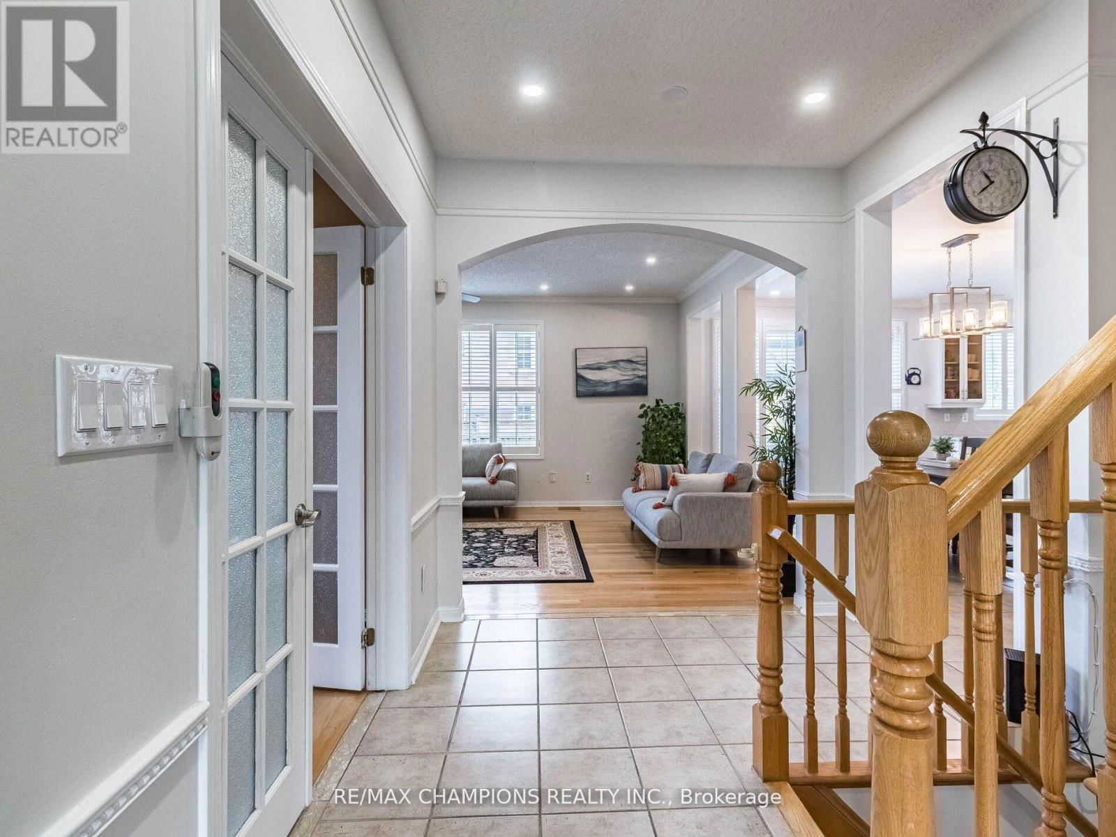 707 TRUDEAU DRIVE Image 32