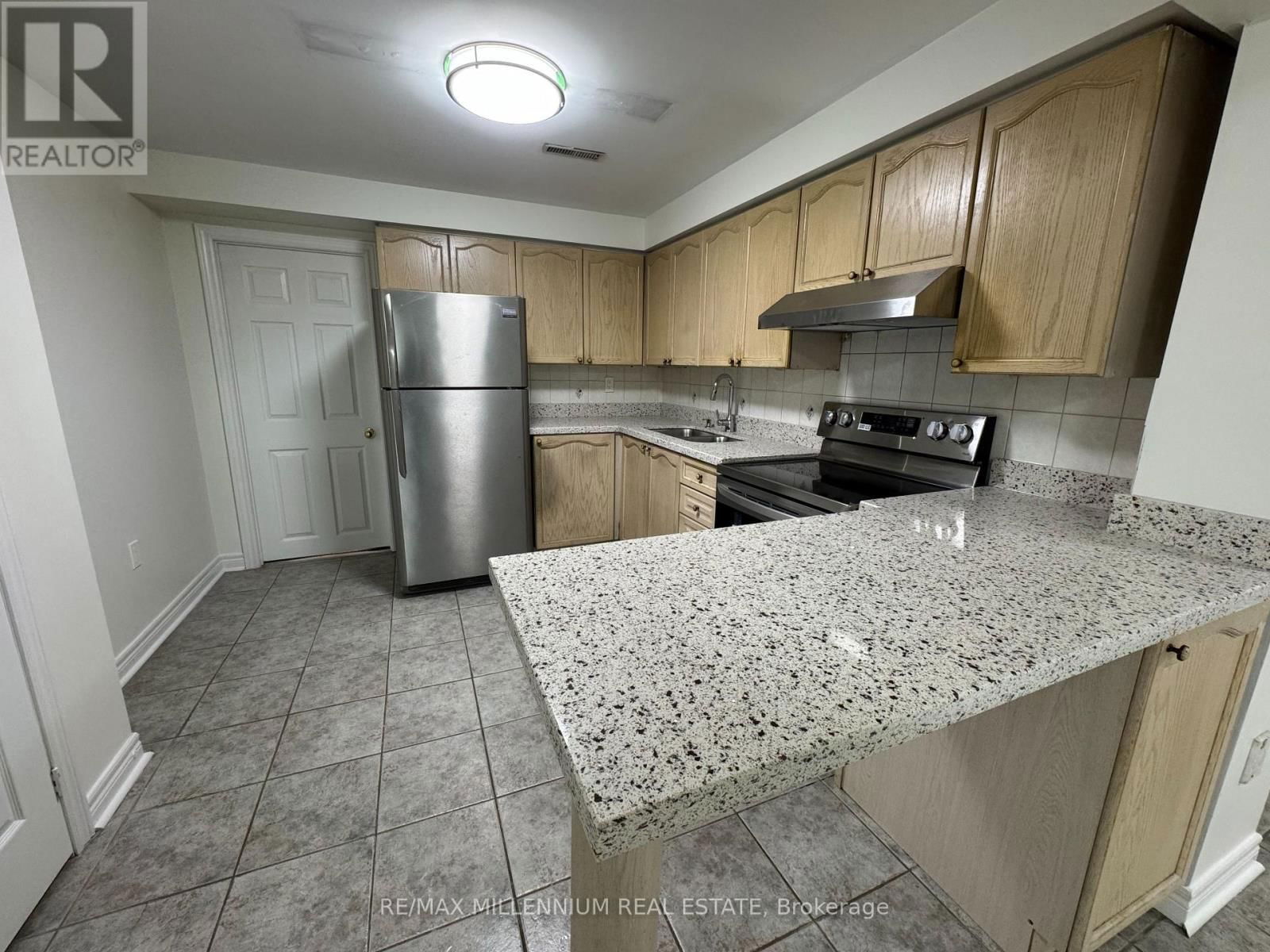 BSMT - 98 LETTY AVENUE Image 8