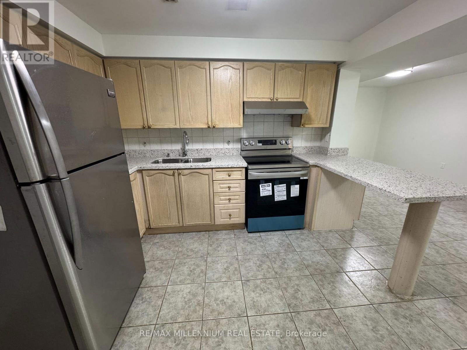 BSMT - 98 LETTY AVENUE Image 9