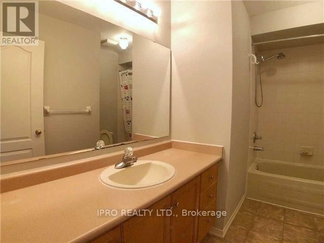 45 - 2665 THOMAS STREET Image 13