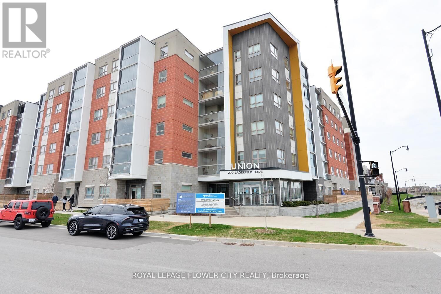 307 - 200 LAGERFELD DRIVE Image 1
