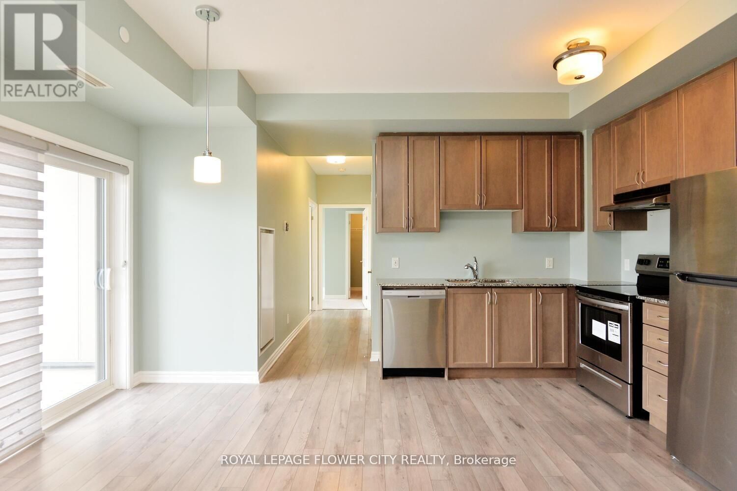 307 - 200 LAGERFELD DRIVE Image 15