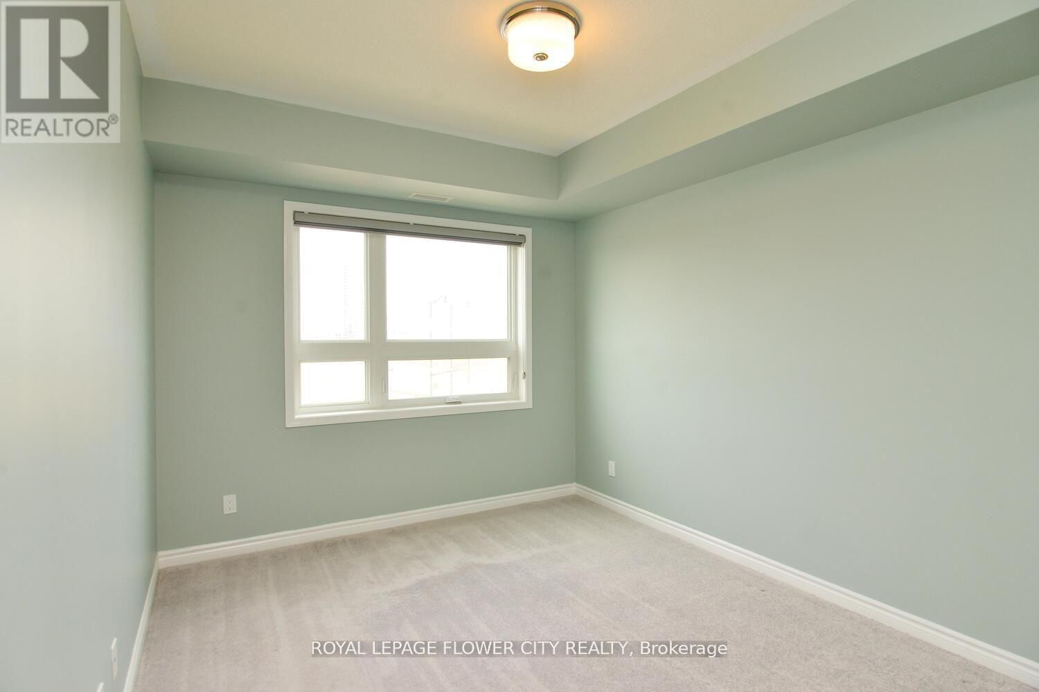 307 - 200 LAGERFELD DRIVE Image 18