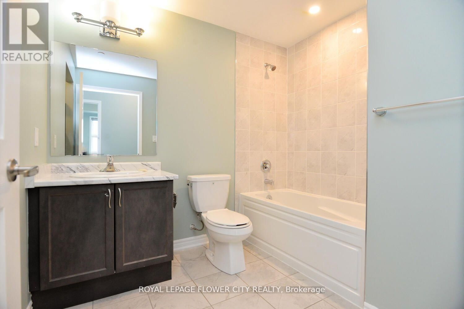 307 - 200 LAGERFELD DRIVE Image 27