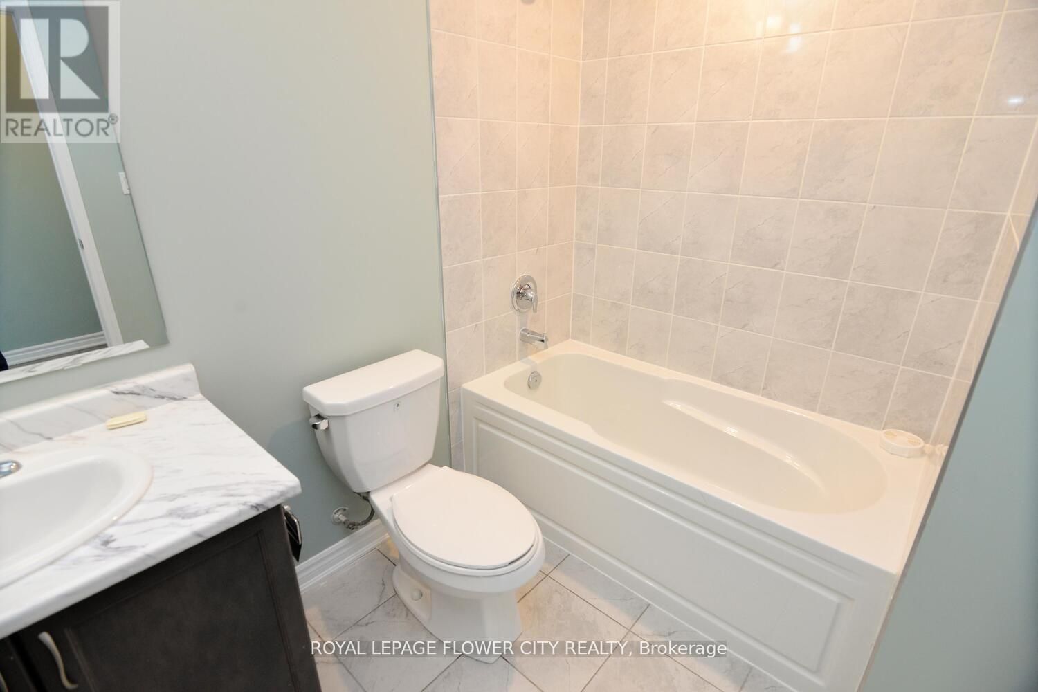 307 - 200 LAGERFELD DRIVE Image 28