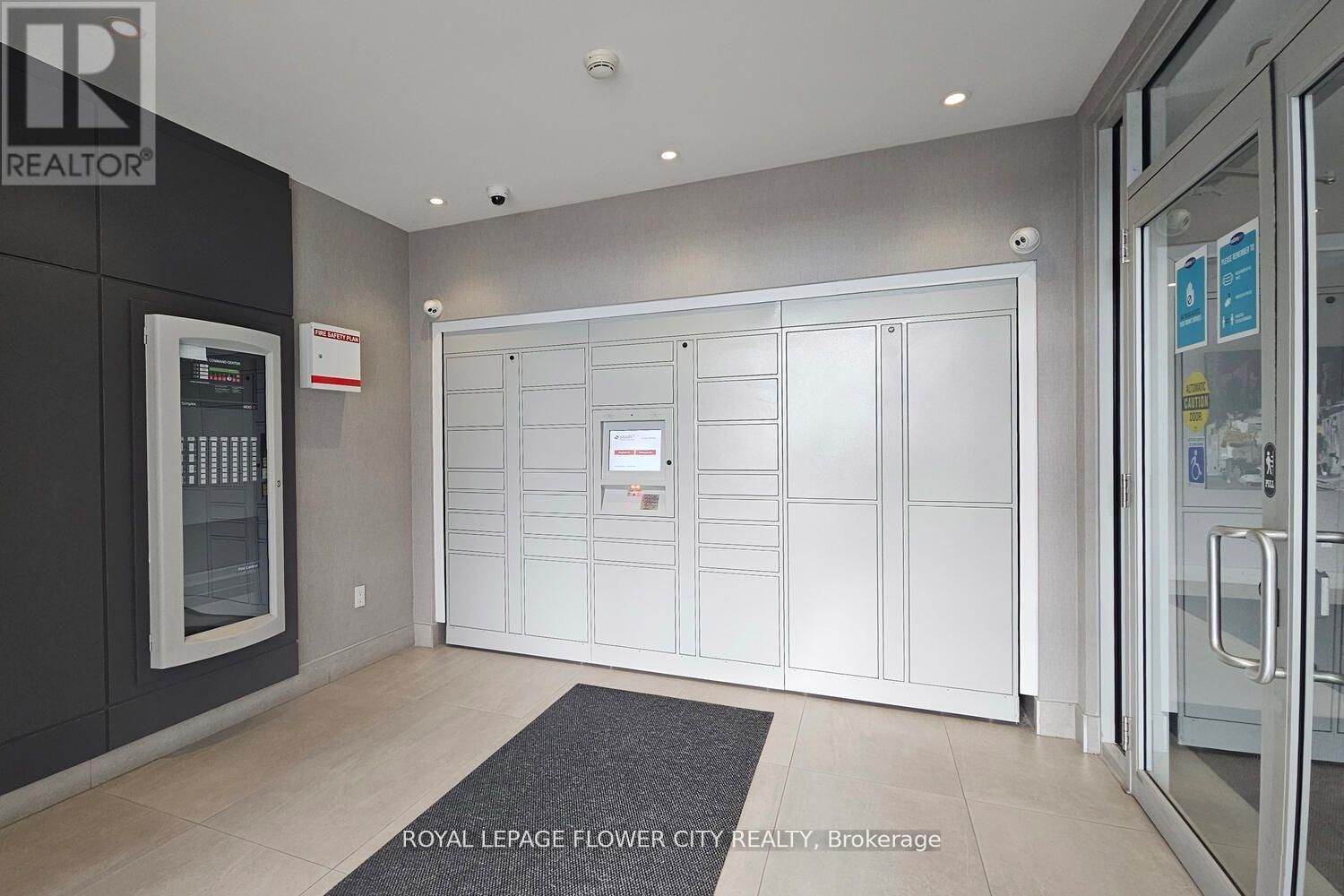307 - 200 LAGERFELD DRIVE Image 35