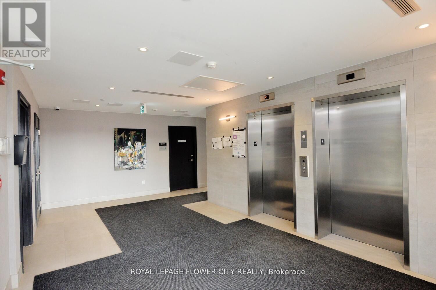 307 - 200 LAGERFELD DRIVE Image 36