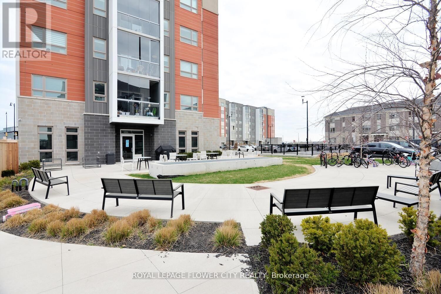307 - 200 LAGERFELD DRIVE Image 37
