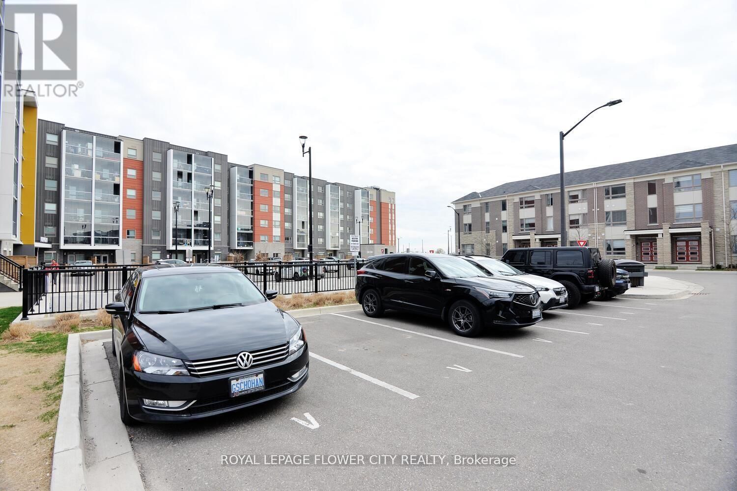 307 - 200 LAGERFELD DRIVE Image 38