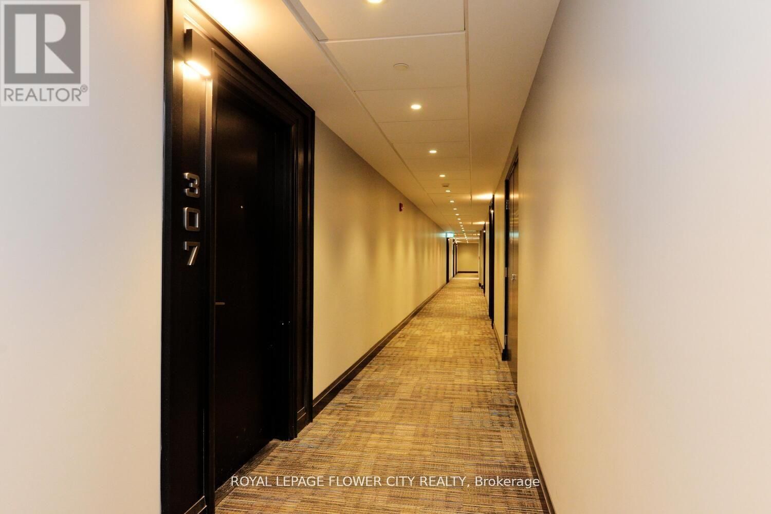 307 - 200 LAGERFELD DRIVE Image 8