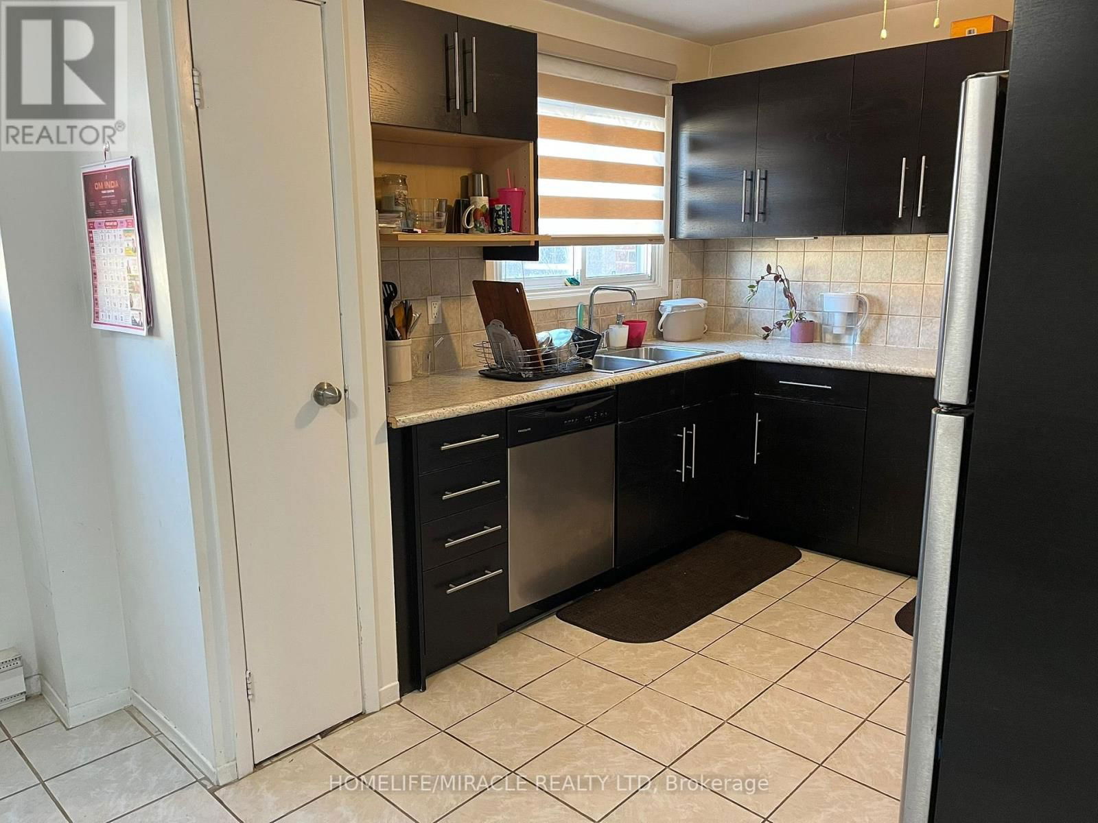 20 MACALLUM COURT Image 3