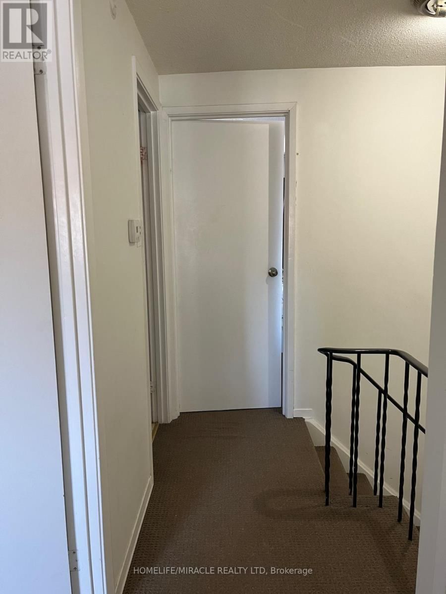 20 MACALLUM COURT Image 9