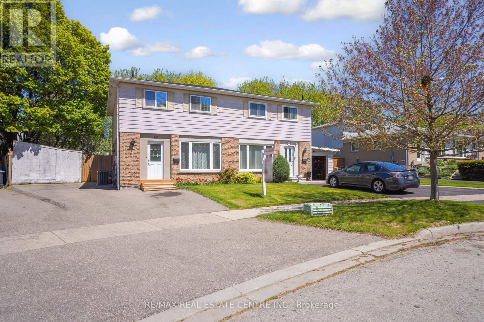 60 CHIPWOOD CRESCENT Image 1