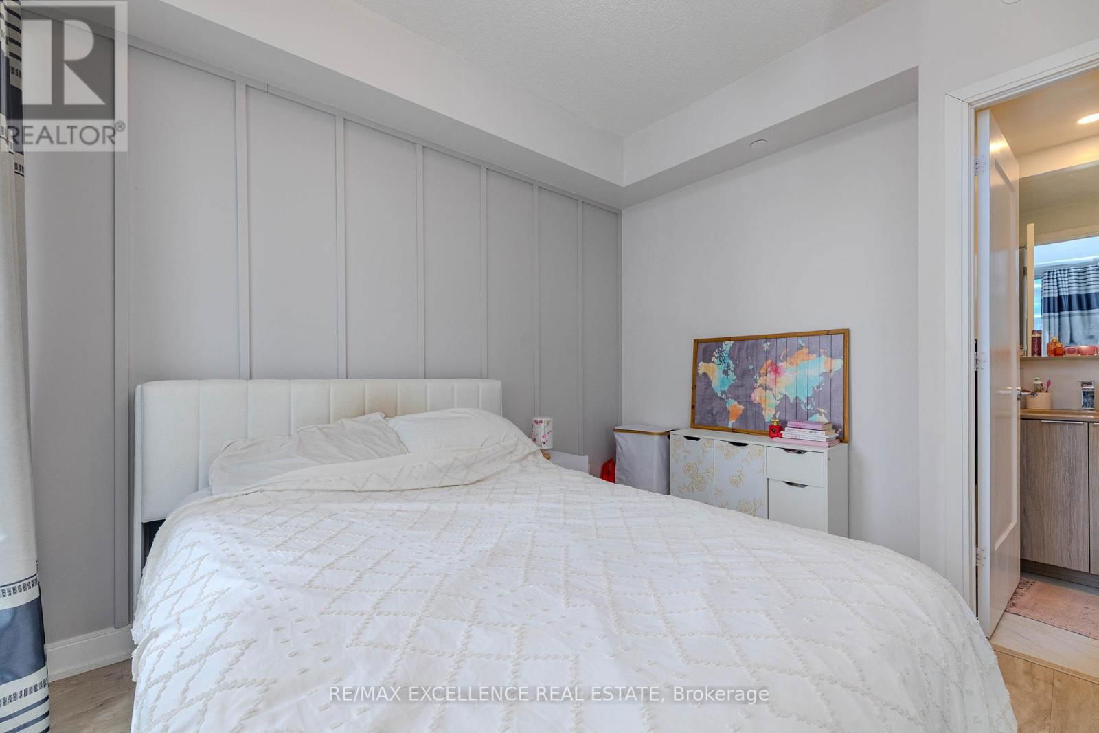 608 - 70 ANNIE CRAIG DRIVE Image 25