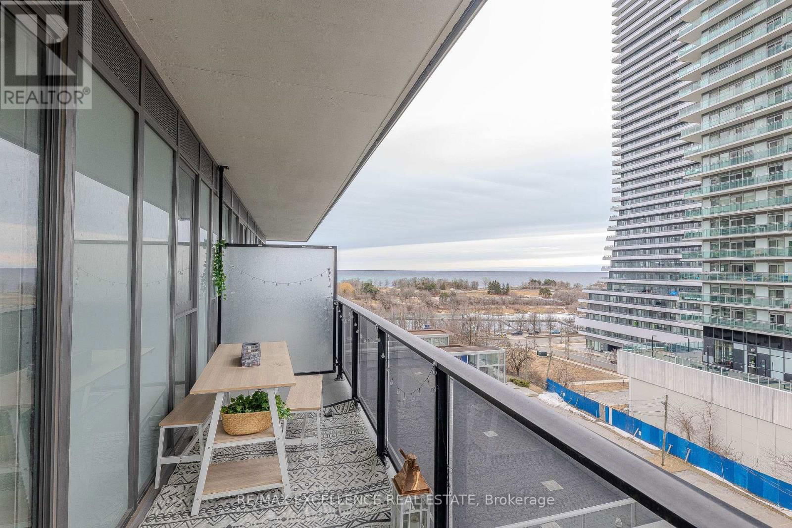 608 - 70 ANNIE CRAIG DRIVE Image 31