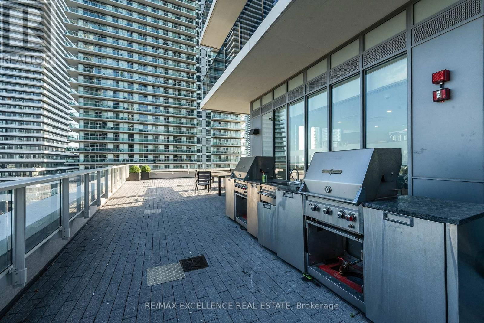 608 - 70 ANNIE CRAIG DRIVE Image 36