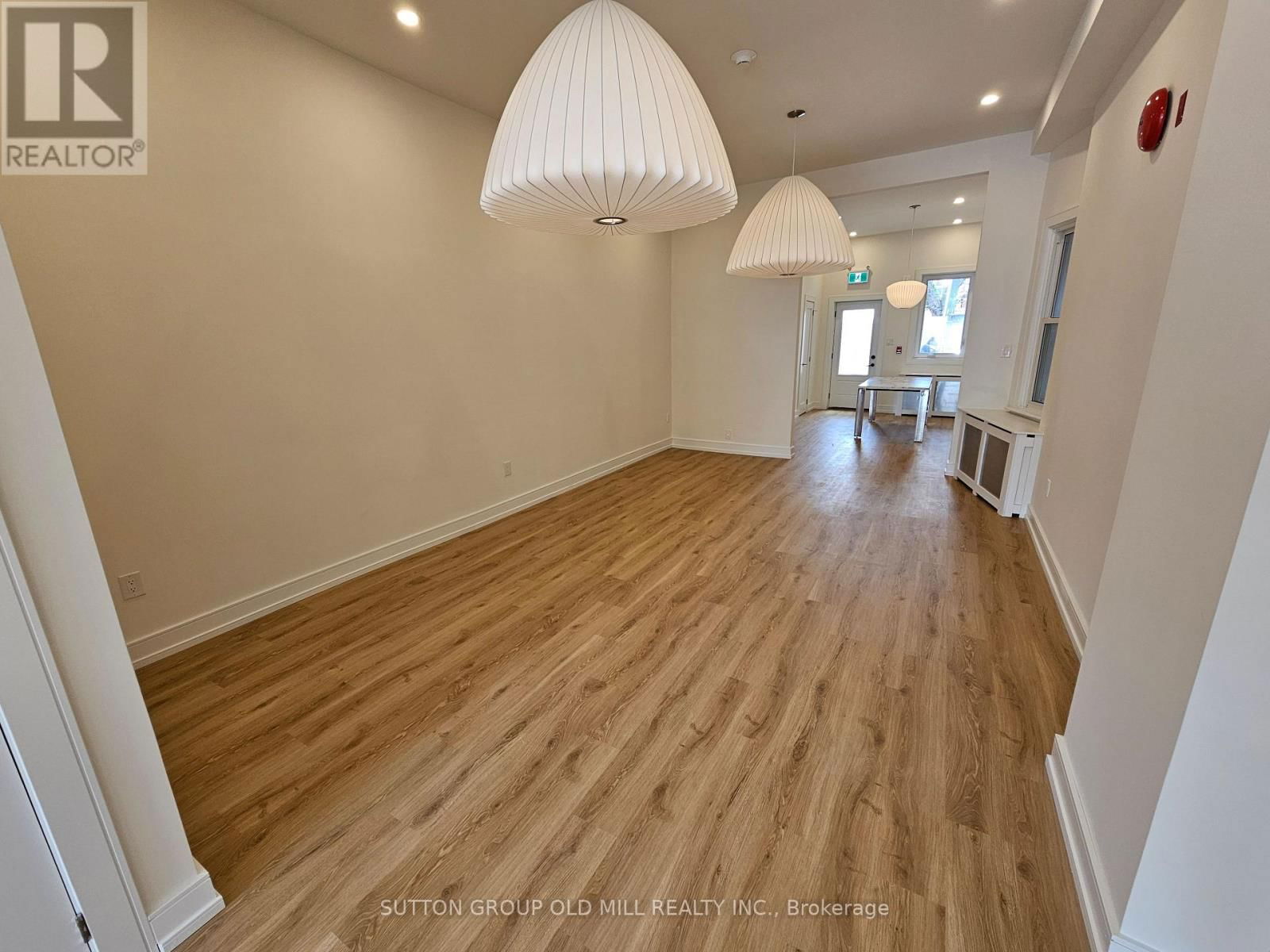 Main Floor - 3293 DUNDAS STREET WEST Image 2