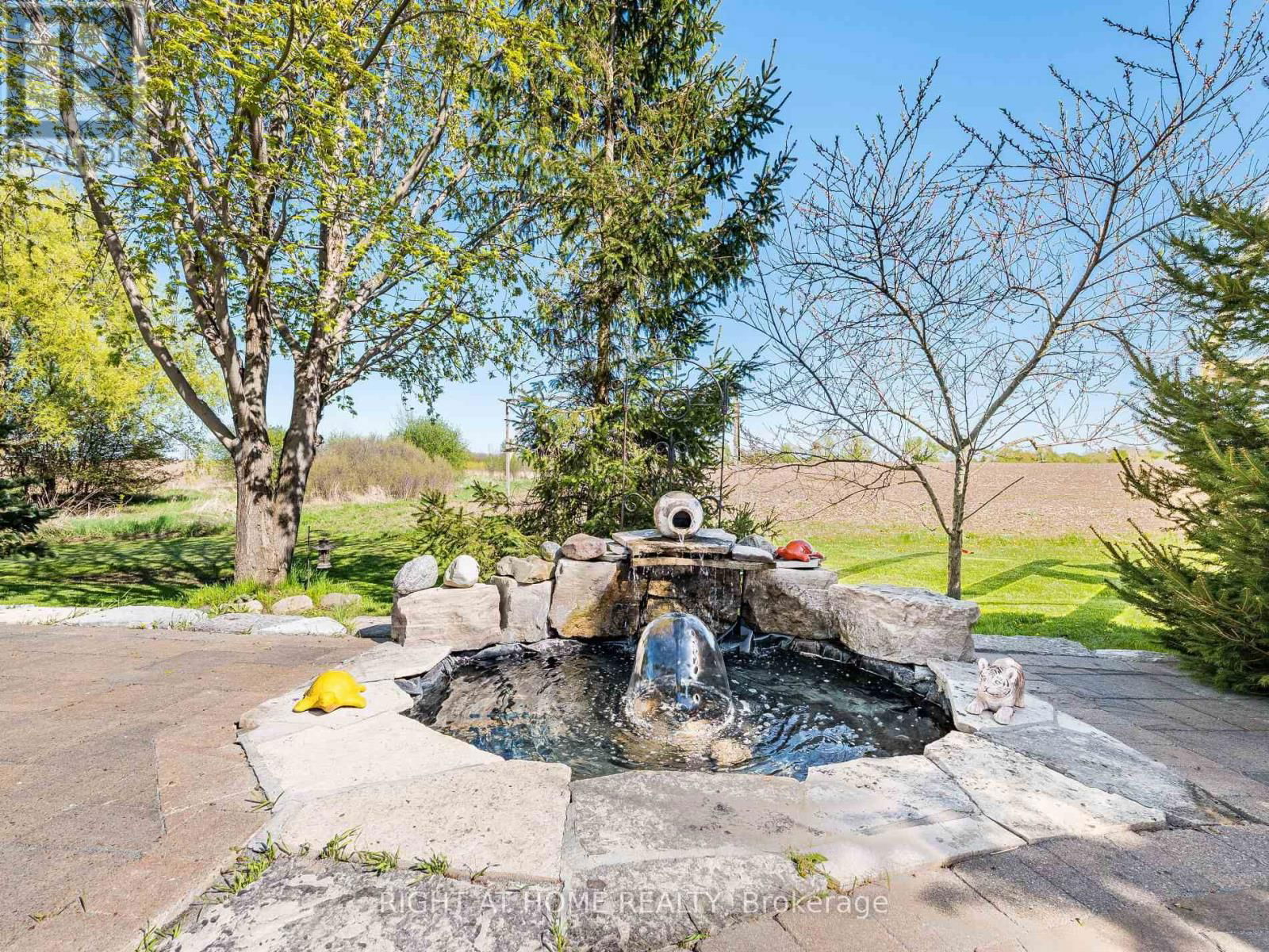 13250 TENTH SIDEROAD Image 38